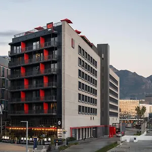 Radisson Red V&a Waterfront Le Cap