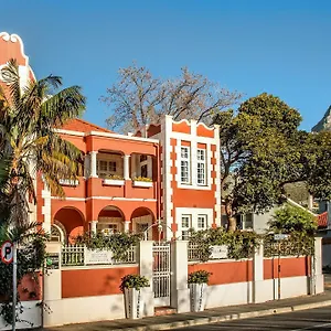 The Rosa & Self-catering Hotel